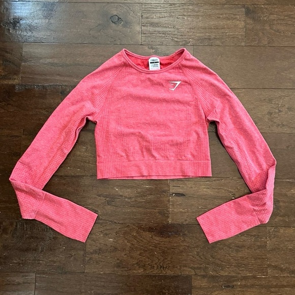 GYMSHARK- vital crop top, red, size small-EUC - Picture 11 of 11